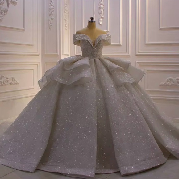 Sparkling White Dress - Picture 6 of 6